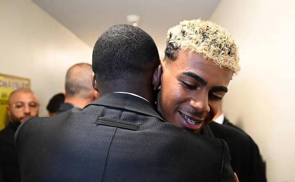 赛季的表现, 依靠卓越的, 束后展现出 赛季的表现, 依靠卓越的, 束后展现出